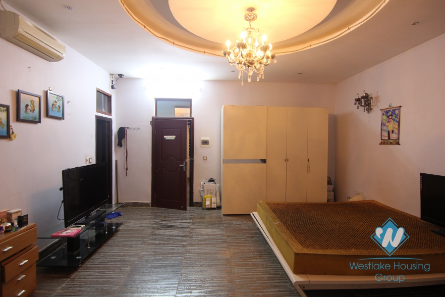 House for rent with business premises in Tay Ho, Ha Noi